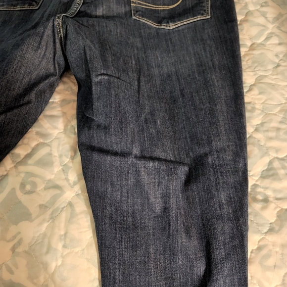 NWT.. Women's Levis Signature Super skinny, shaping jeans - Picture 7 of 12